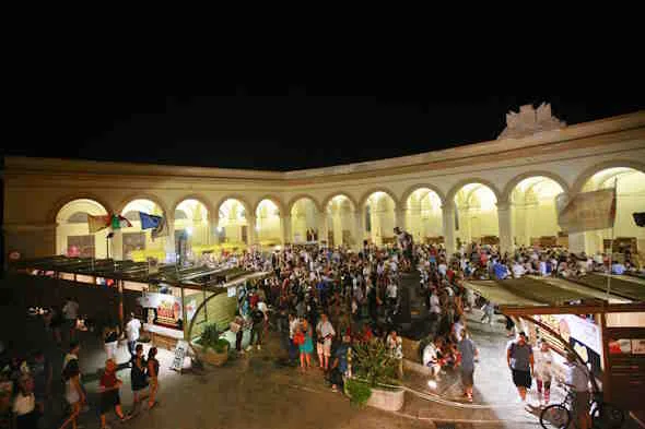 PIAZZA MERCATO DEL PESCE TRAPANI STRAGUSTO PIAZZA MERCATO DEL PESCE TRAPANI STRAGUSTO