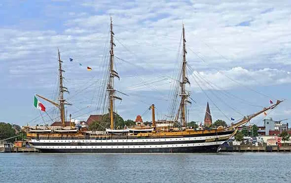 amerigo-vespucci amerigo-vespucci