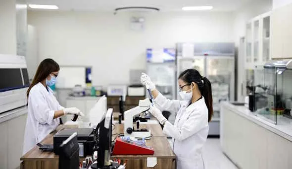 laboratorio chimico farmaceutico